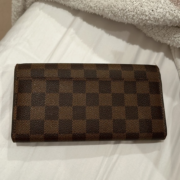 Authentic Louis Vuitton Sarah wallet - Picture 7 of 7